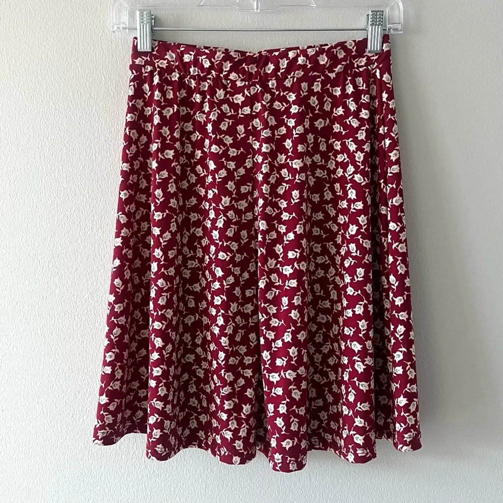 Gilli A-Line Red Floral Skirt